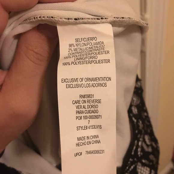 Black lace formal gown with slit in front - Picture 8 of 8